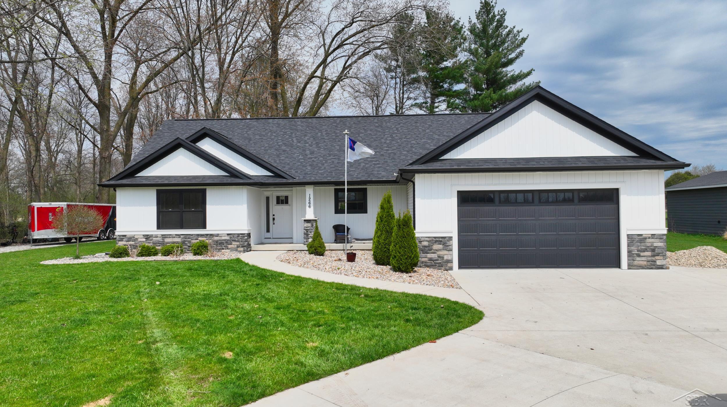 1266 West Freeland Road Bay City, MI 48706 - Photo 2 of 58