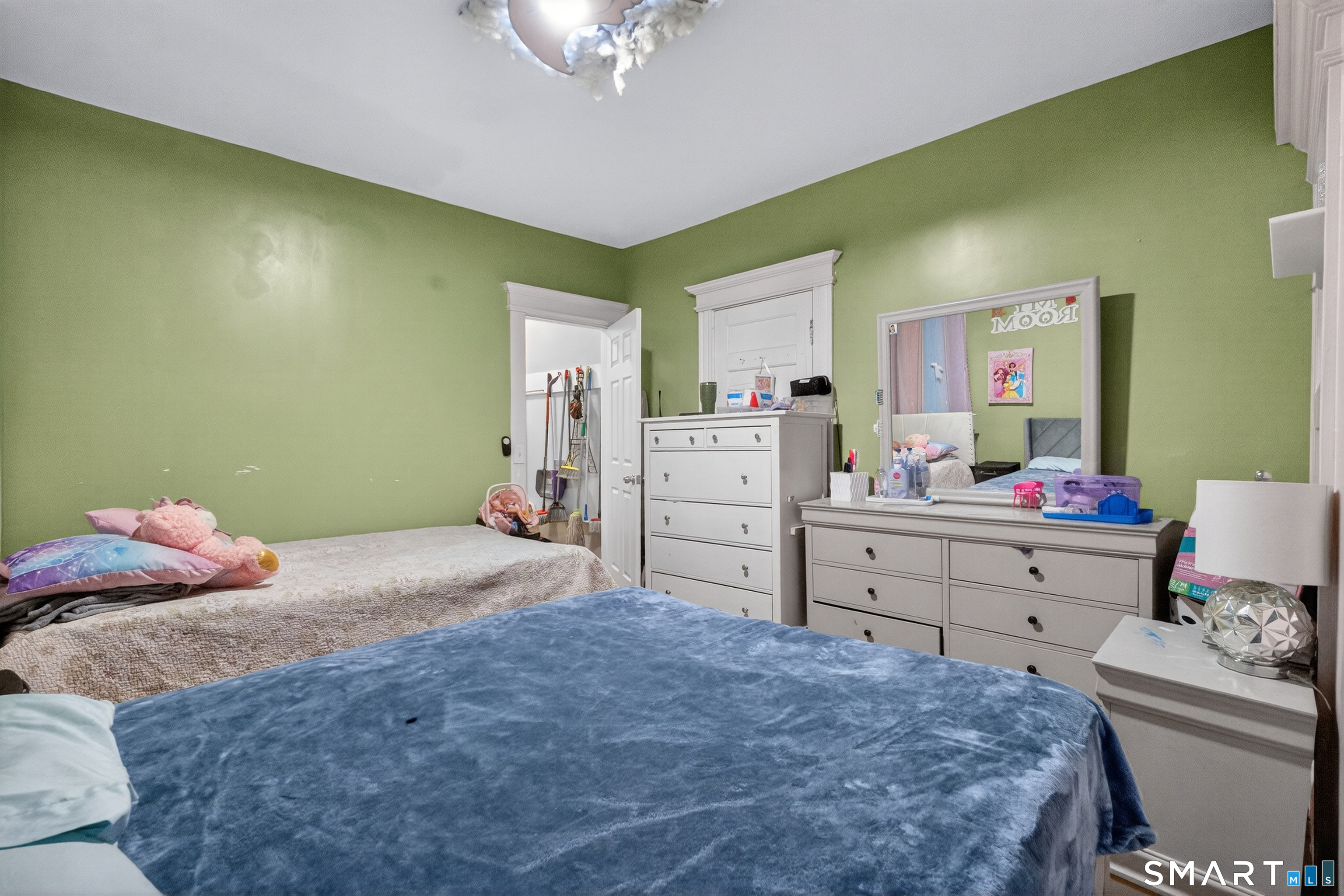 361 Ridgefield Avenue, Unit 1 Bridgeport, CT 06610 - Photo 8 of 17