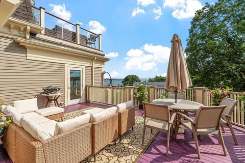 $1,055,000 | 5 Babson Street, Unit 2, Gloucester, MA 01930