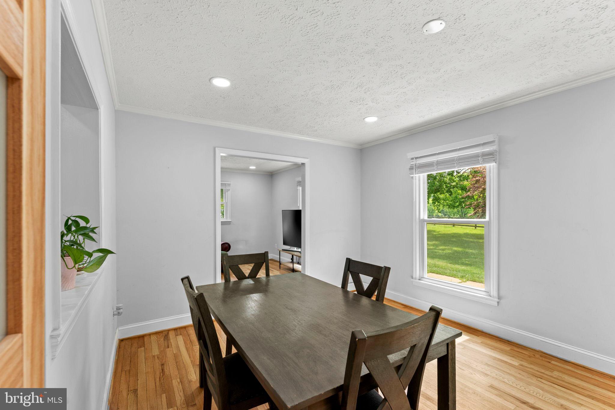 20103 Shelburne Glebe Road Purcellville, VA 20132 - Photo 5 of 60