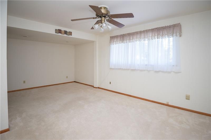 218 South Eberhart Road Butler, PA 16001 - Photo 7 of 20