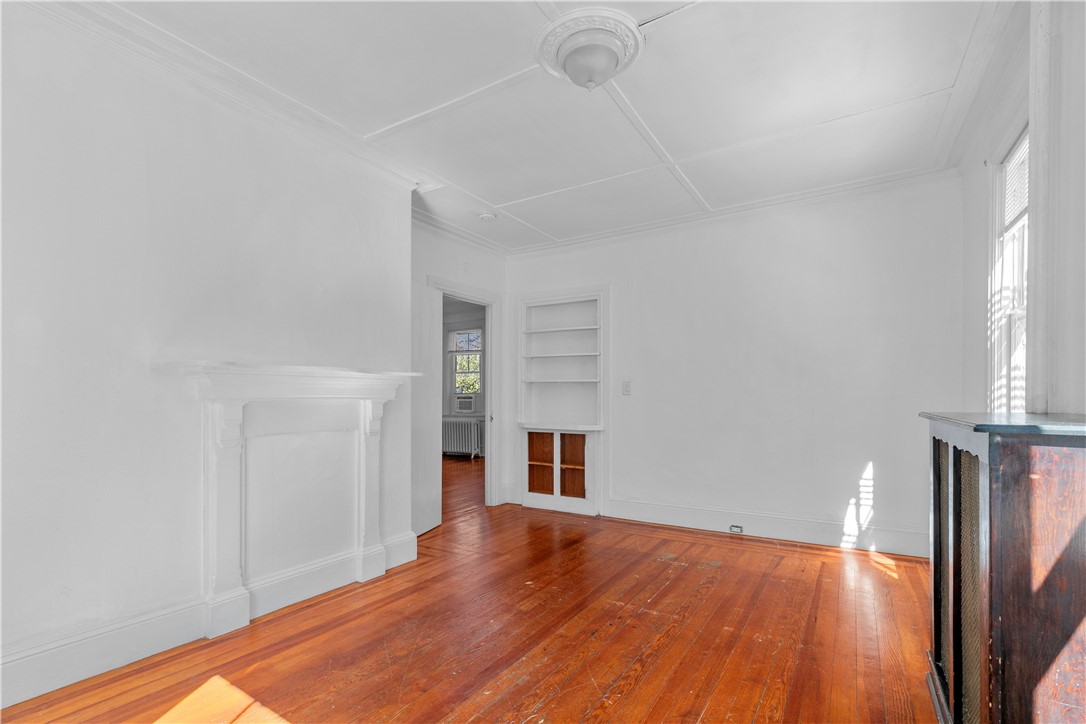 427 Spring Street, Unit 2 Newport, RI 02840 - Photo 7 of 19