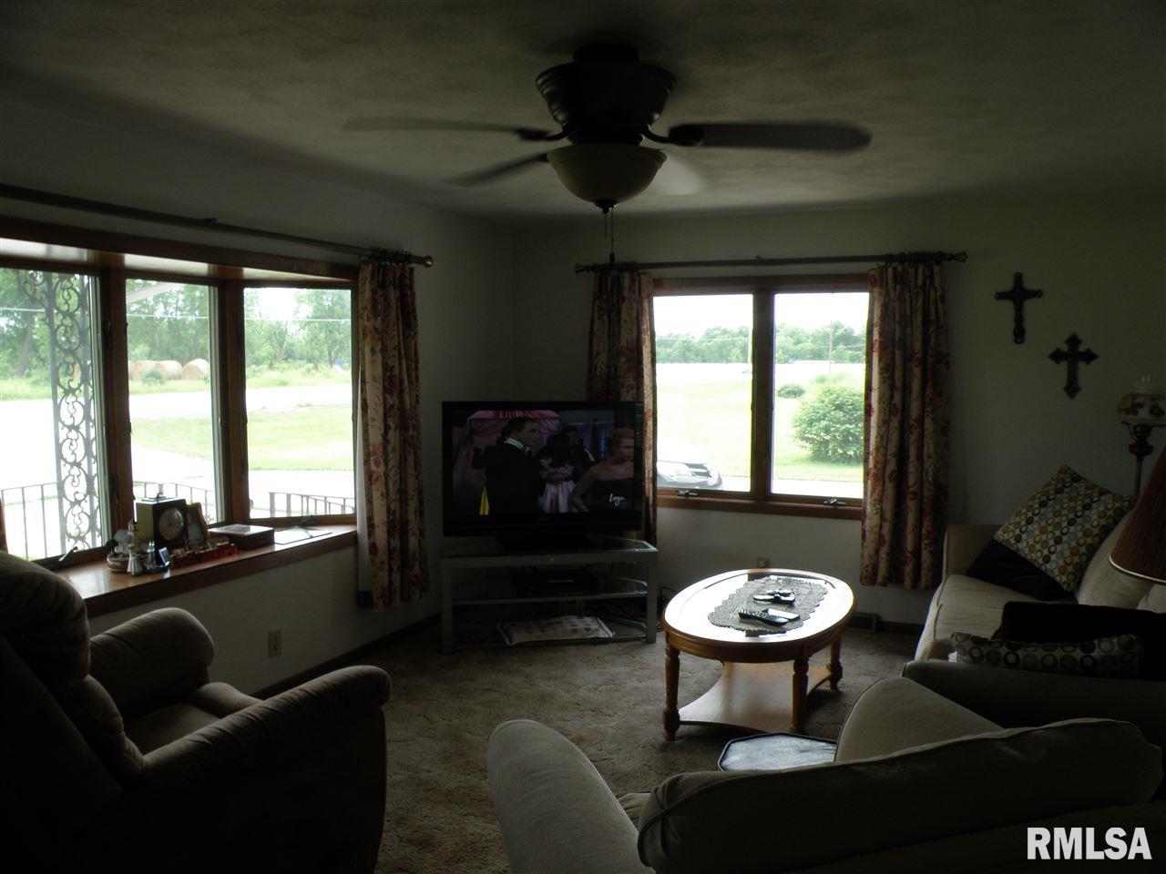 11708 Turkey Hollow Road Taylor Ridge, IL 61284 - Photo 4 of 14 Gallery Image 4