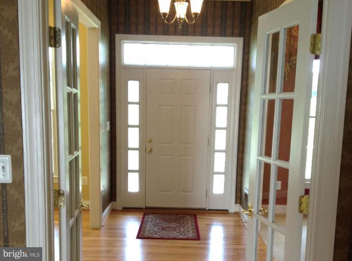 3506 Cedars Stable Road Davidsonville, MD 21035 - Photo 9 of 30 Foyer