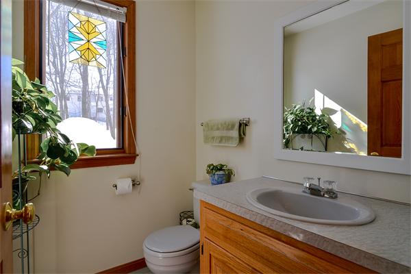 43 Wayside Road Westborough, MA 01581 - Photo 11 of 28 Gallery Image 11