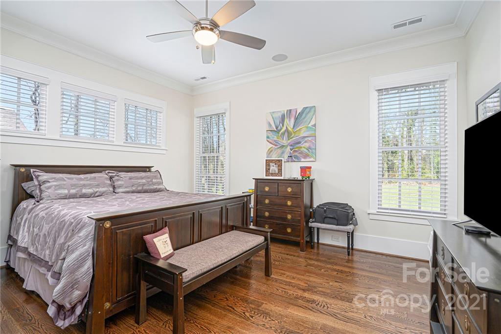 5621 Closeburn Road, Unit B Charlotte, NC 28210 - Photo 18 of 42 Gallery Image 18