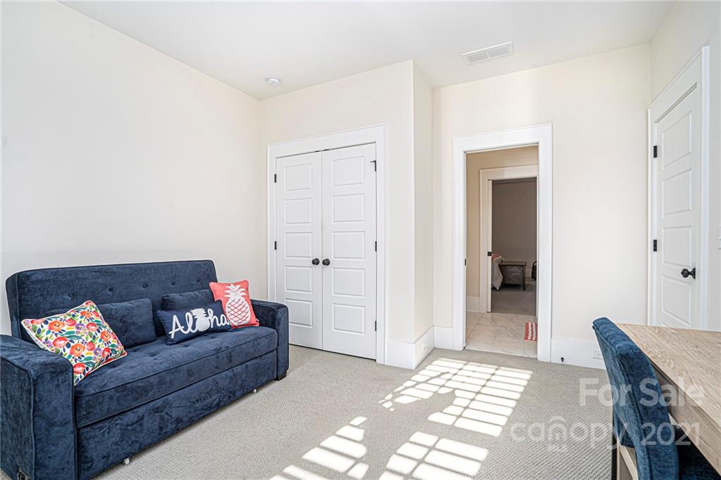 5621 Closeburn Road, Unit B Charlotte, NC 28210 - Photo 26 of 42 Gallery Image 26