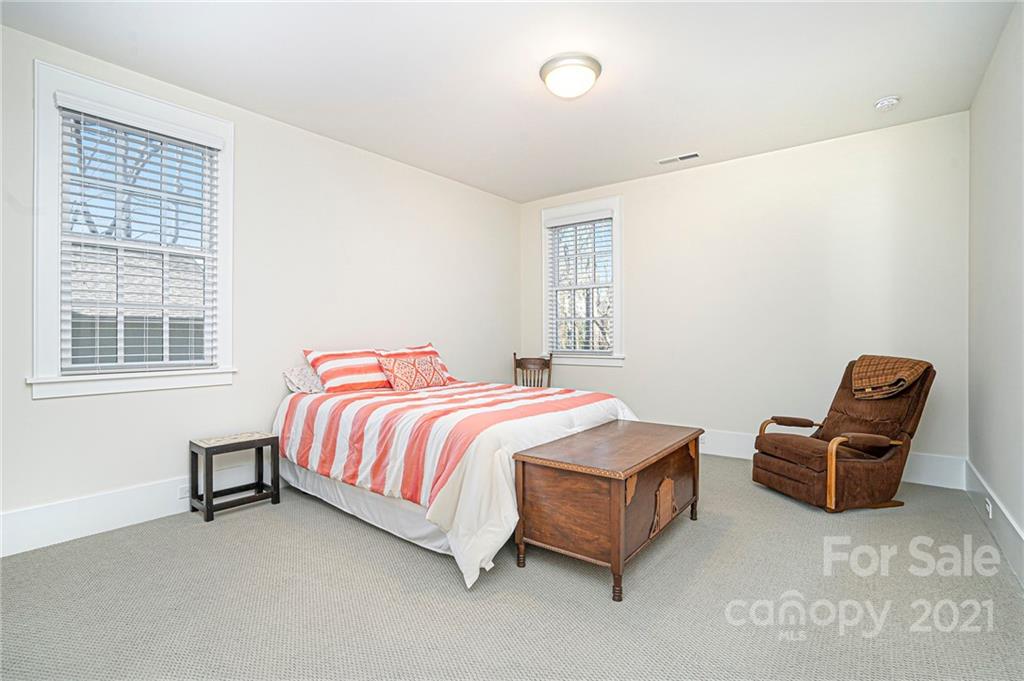 5621 Closeburn Road, Unit B Charlotte, NC 28210 - Photo 29 of 42 Gallery Image 29