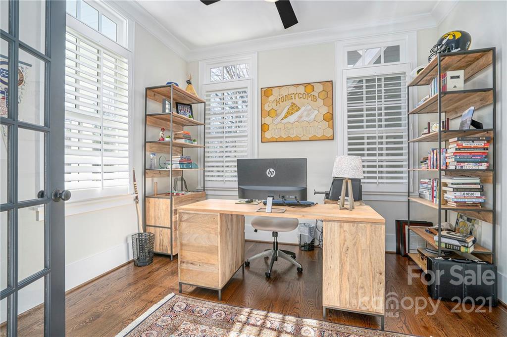 5621 Closeburn Road, Unit B Charlotte, NC 28210 - Photo 4 of 42 Gallery Image 4