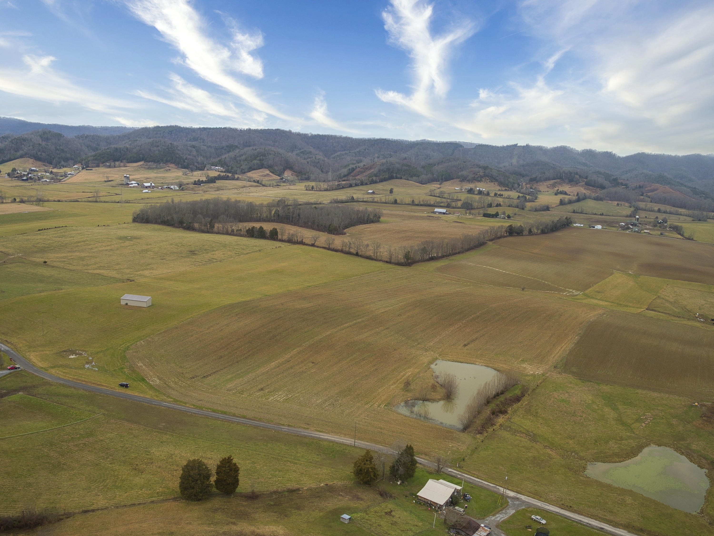 901 Doolittle Road Greeneville, TN 37745 - Photo 5 of 9 dooaerials- (9 of 14)