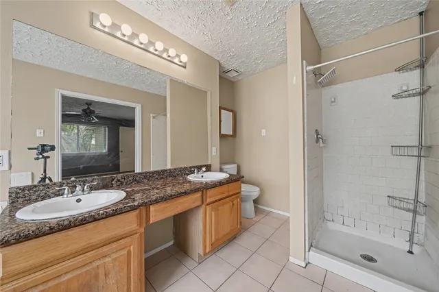 $2,000 | 319 Richvale Lane, Houston, TX 77598