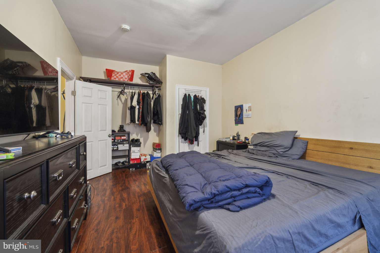 331 North 64th Street Philadelphia, PA 19139 - Photo 3 of 34