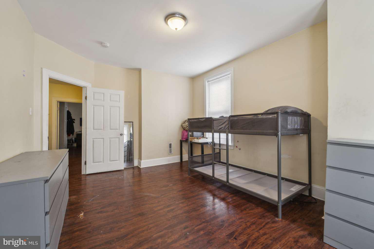 331 North 64th Street Philadelphia, PA 19139 - Photo 6 of 34
