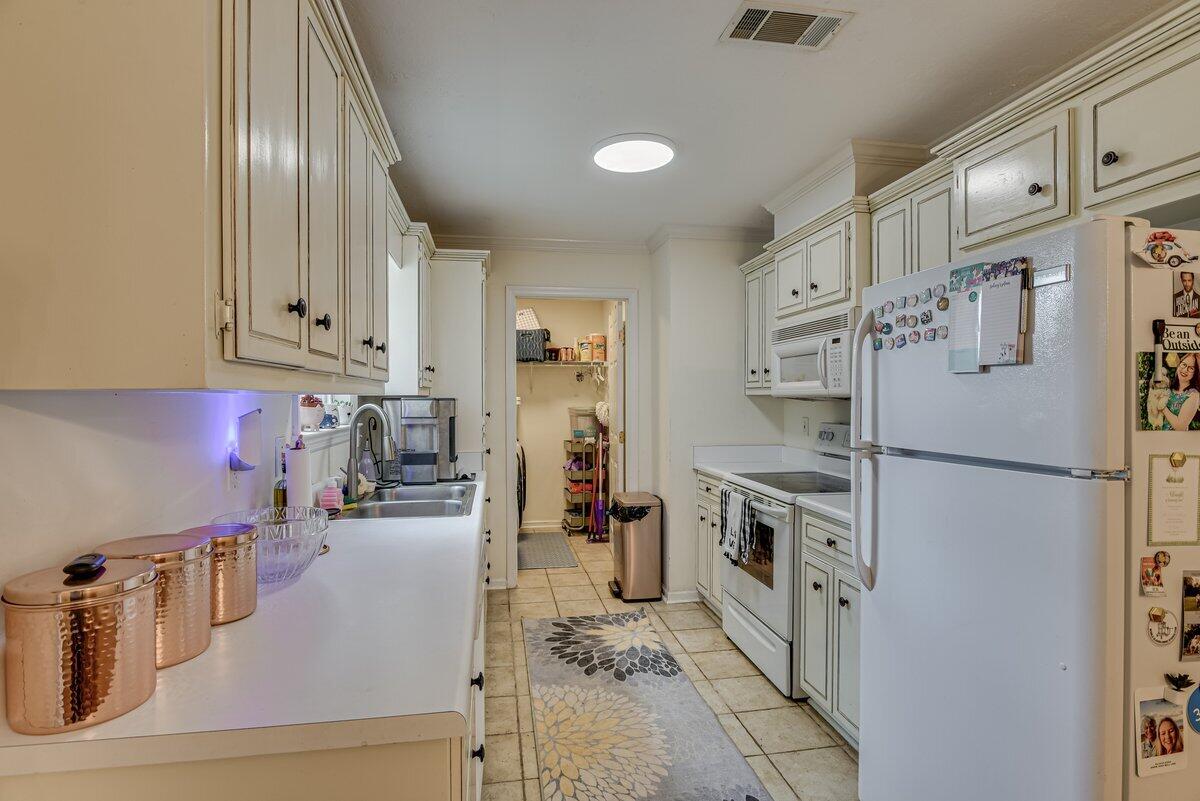 3001 Rice Street Augusta, GA 30909 - Photo 8 of 25 112
