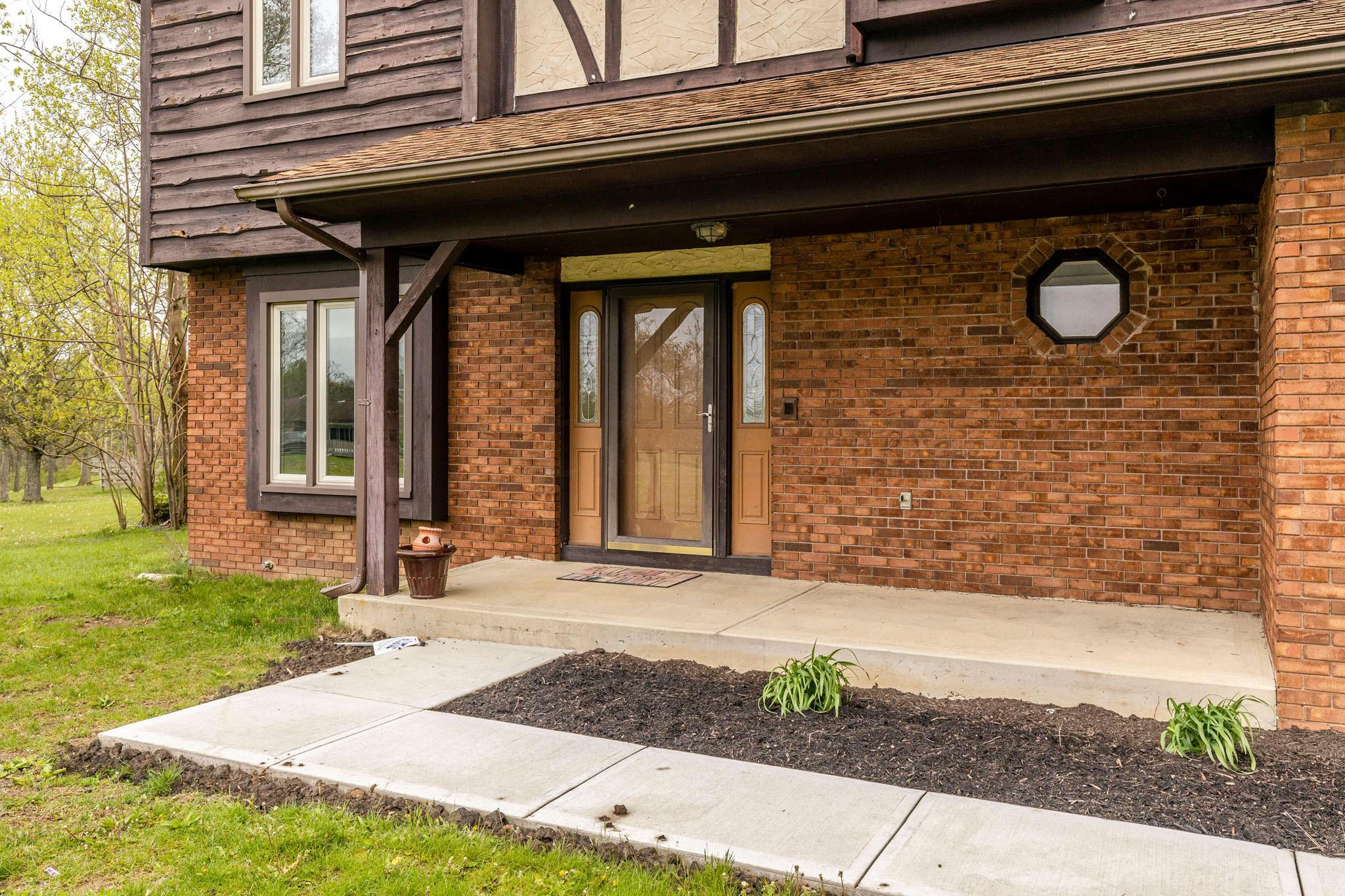 6712 Creamer Road Orient, OH 43146 - Photo 4 of 54 Gallery Image 4