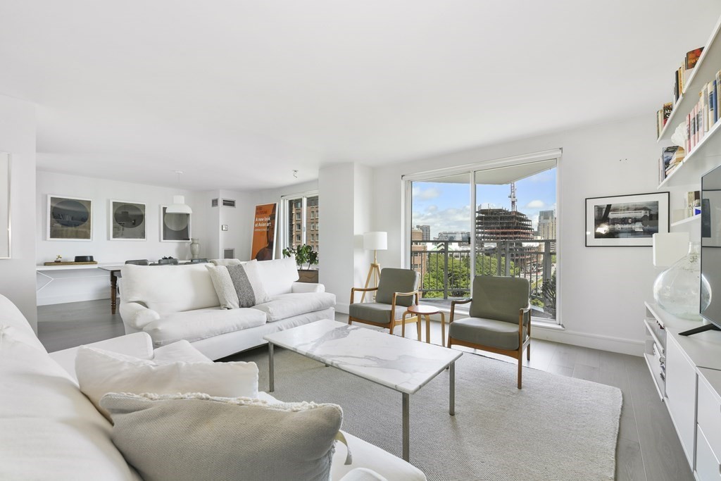 75-83 Cambridge Parkway, Unit E806 Cambridge, MA 02142 - Photo 4 of 18