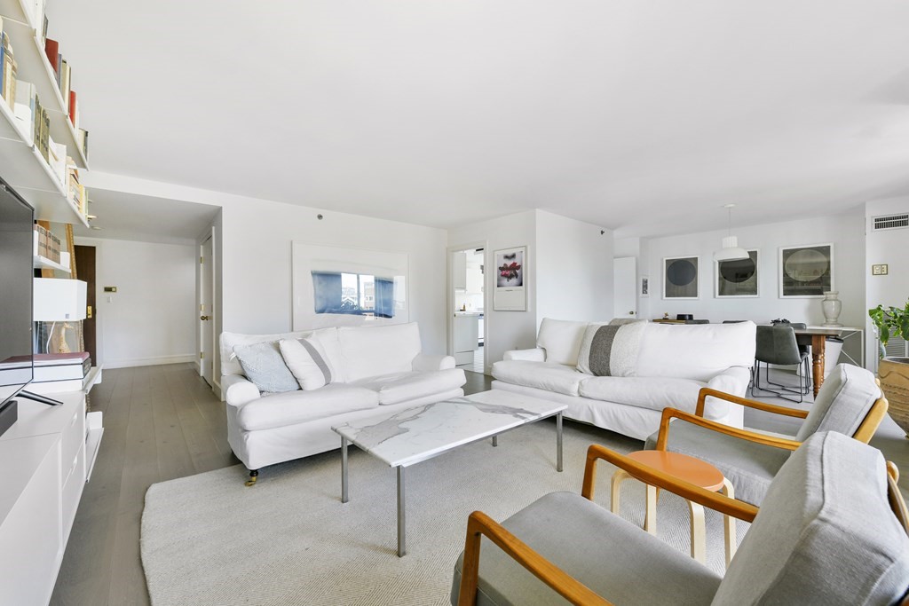 75-83 Cambridge Parkway, Unit E806 Cambridge, MA 02142 - Photo 5 of 18