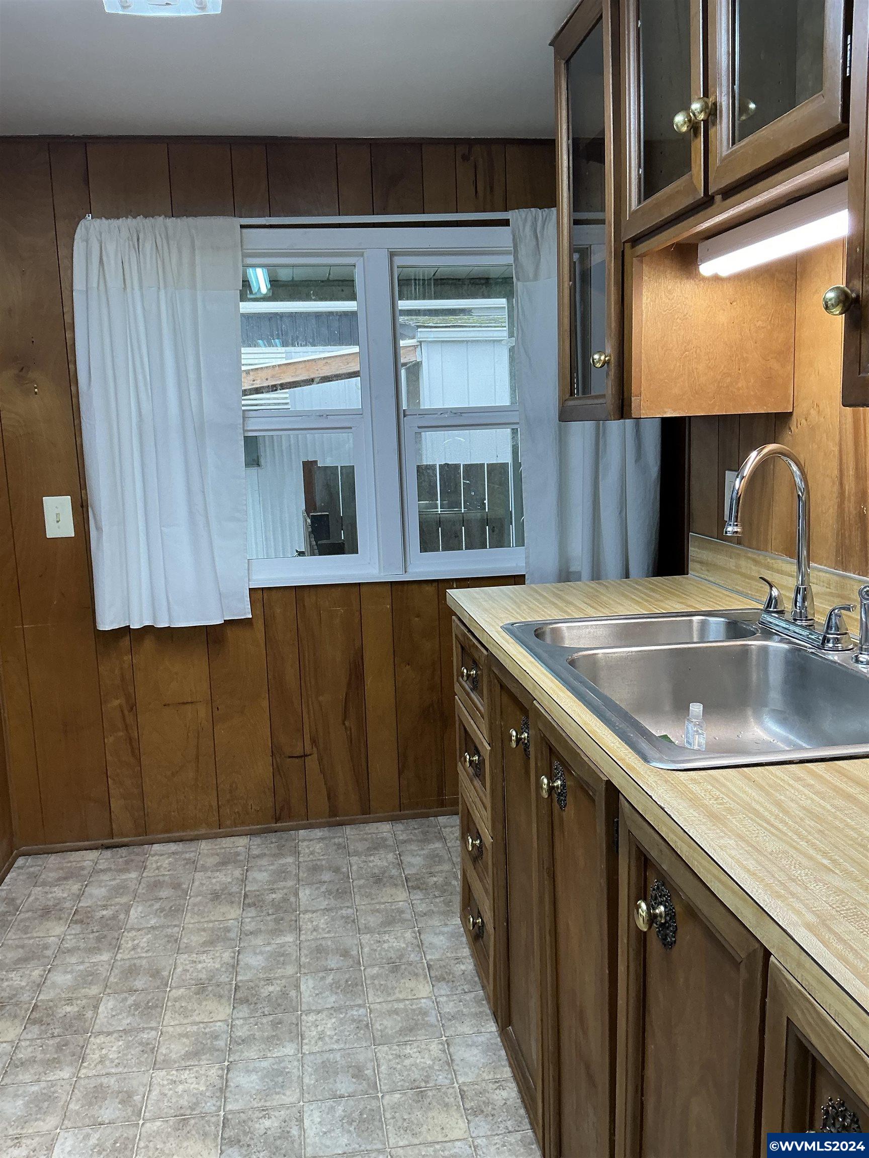 5422 Portland Road Northeast, Unit 19 Salem, OR 97305 - Photo 10 of 26