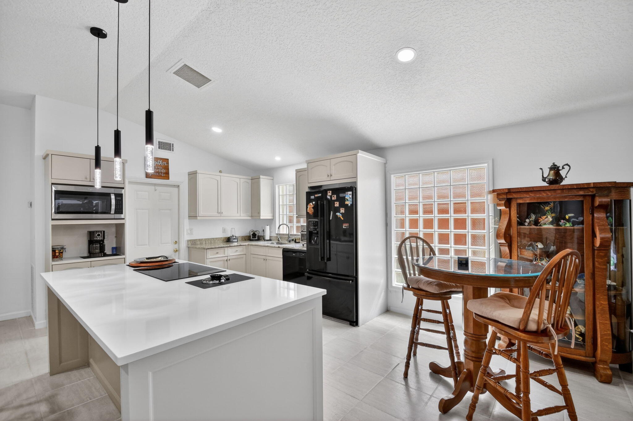 1084 Aspri Way Riviera Beach, FL 33418 - Photo 9 of 78 9-web-or-mls-DSC_3582