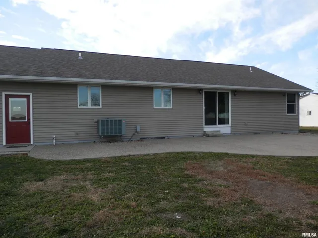 $398,000 | 505 Beech Street, Andover, IL 61238