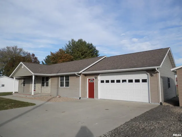 $398,000 | 505 Beech Street, Andover, IL 61238