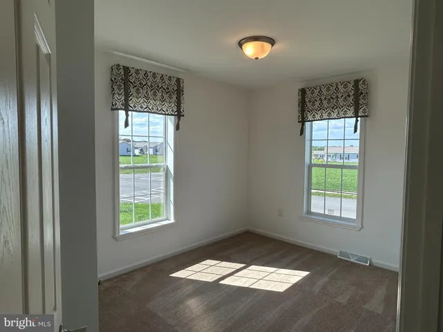 $297,730 | 466 Eastwood Lane, Lancaster, PA 17601