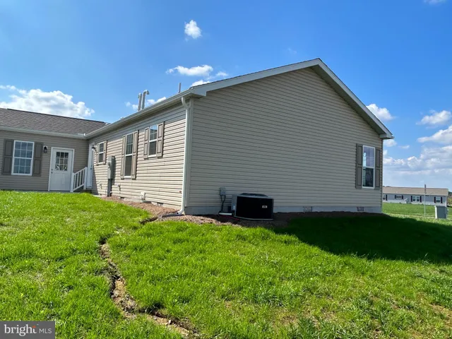 $297,730 | 466 Eastwood Lane, Lancaster, PA 17601