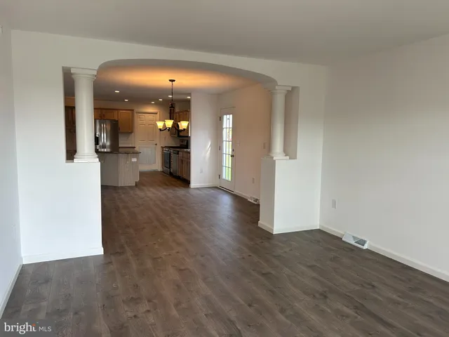 $297,730 | 466 Eastwood Lane, Lancaster, PA 17601