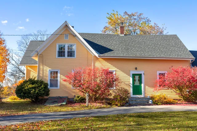 $539,500 | 389 Higgins Road, Pittsfield, ME 04967