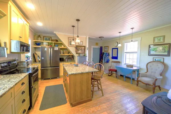 $520,500 | 389 Higgins Road, Pittsfield, ME 04967