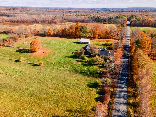 $539,500 | 389 Higgins Road, Pittsfield, ME 04967