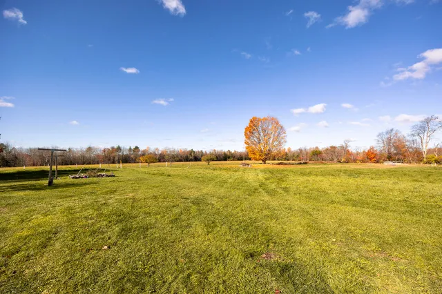 $539,500 | 389 Higgins Road, Pittsfield, ME 04967