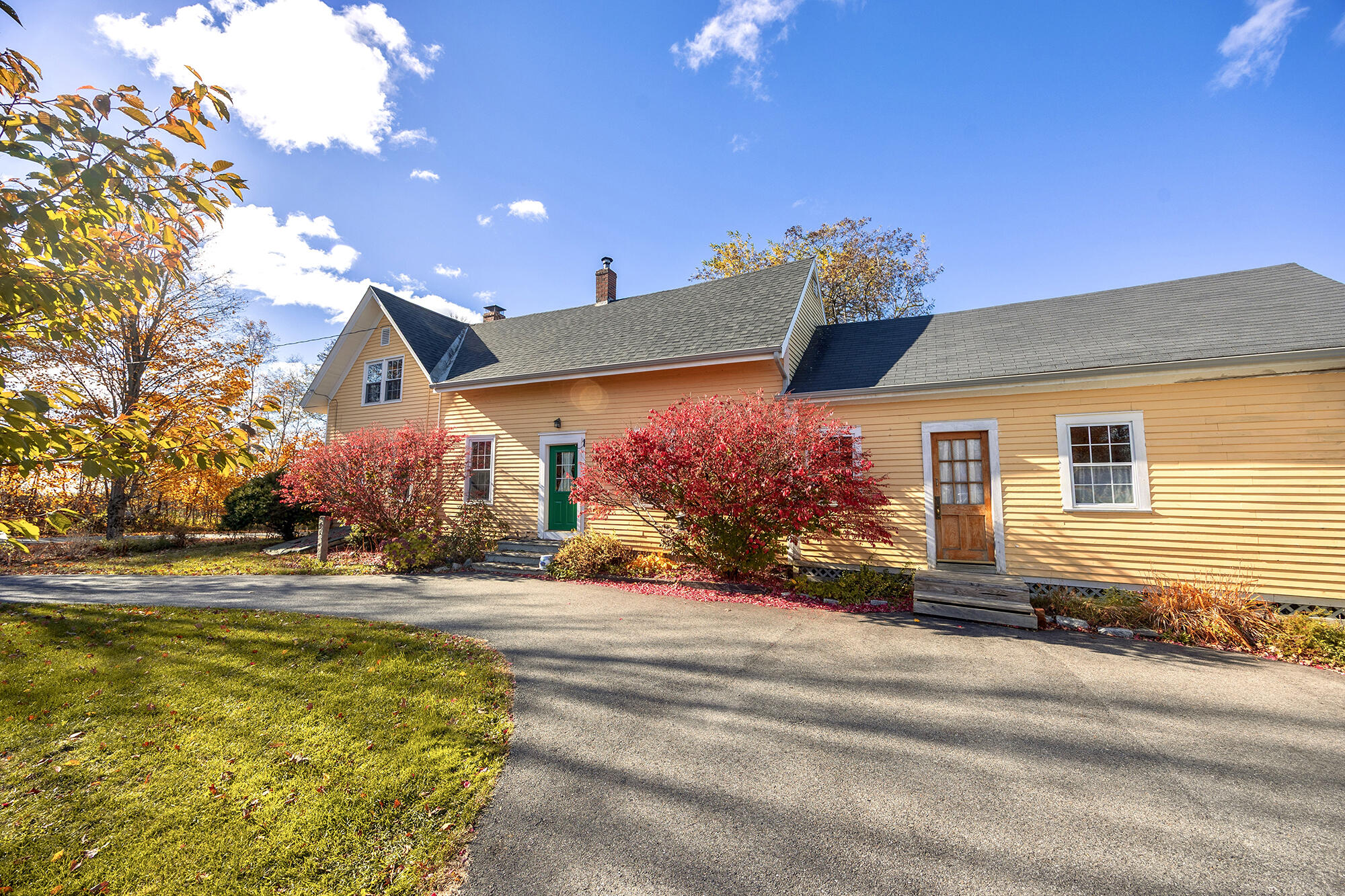 389 Higgins Road Pittsfield, ME 04967 - Photo 7 of 80 Main house-1