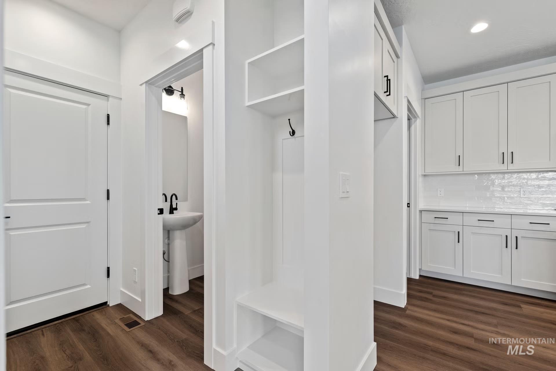 748 South Calhoun Place Star, ID 83669 - Photo 18 of 32 Mudroom featuring dark wood-style floors and recessed lighting
