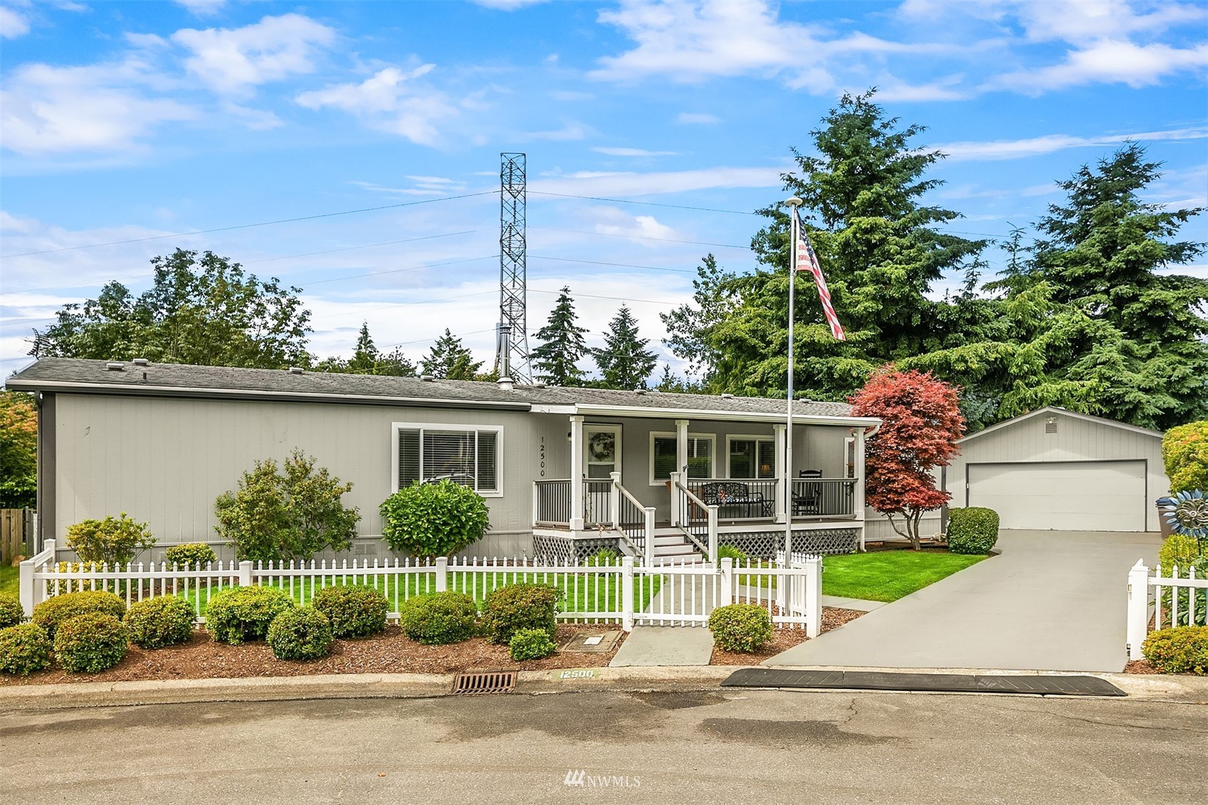 12500 Northeast 198th Street Bothell, WA 98011 - Photo 2 of 37 Gallery Image 2