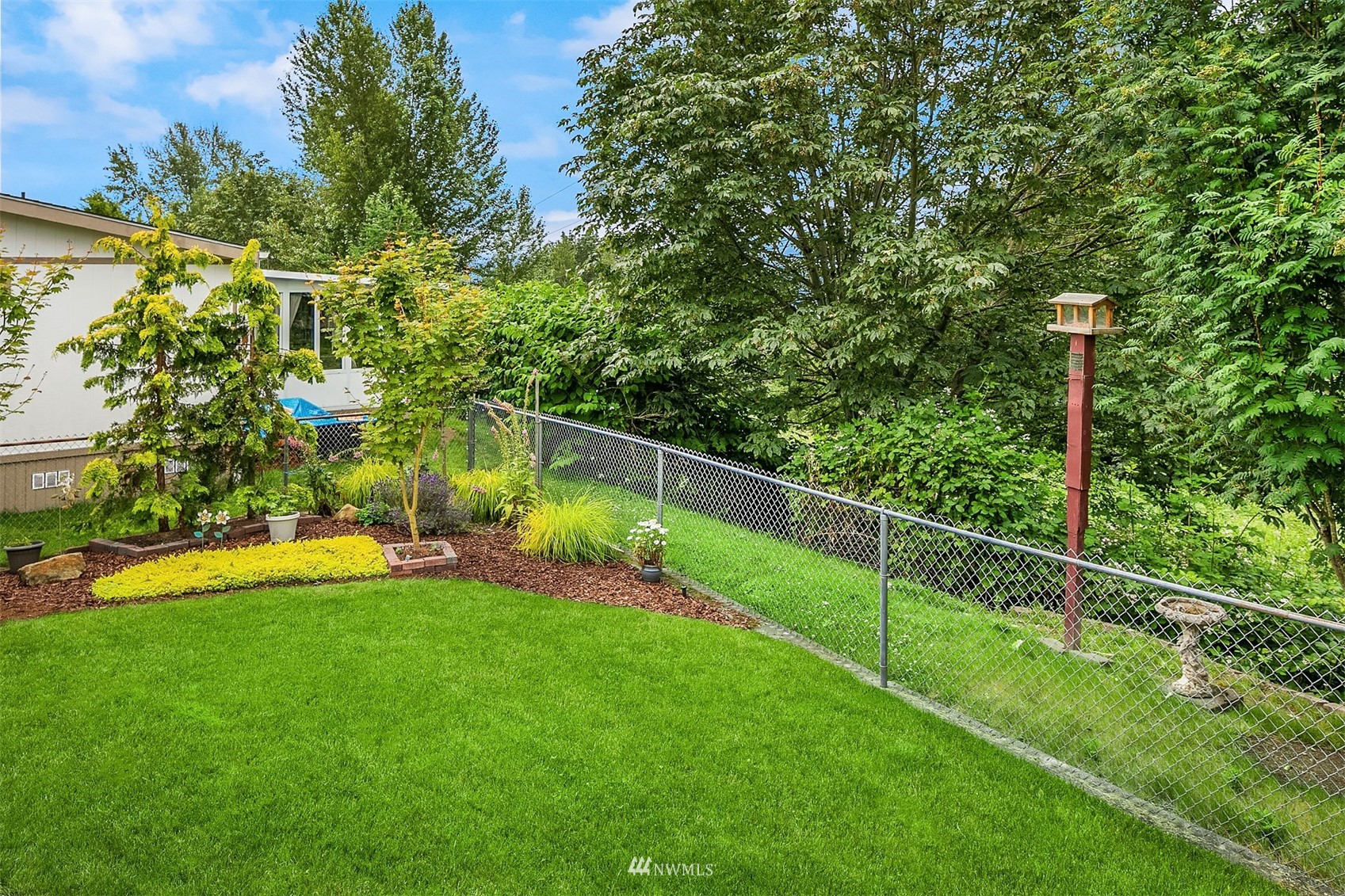 12500 Northeast 198th Street Bothell, WA 98011 - Photo 28 of 37 Gallery Image 28