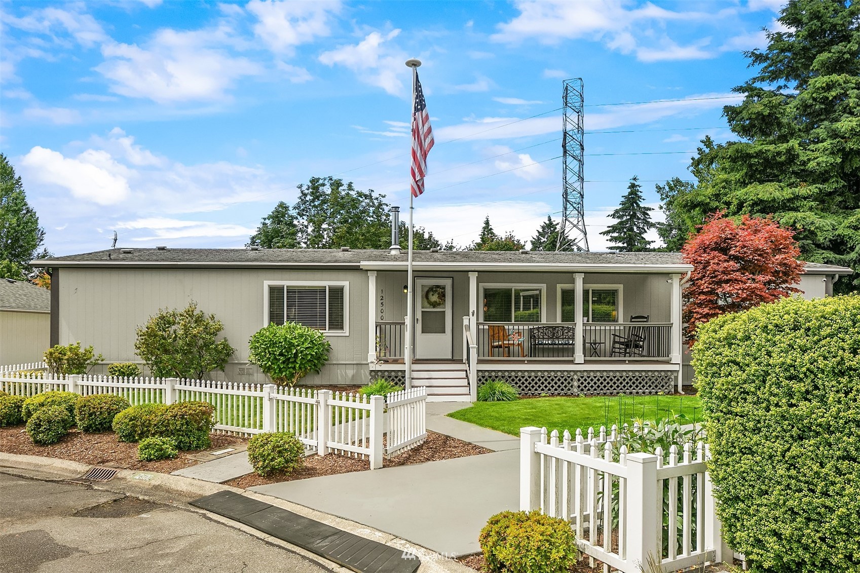 12500 Northeast 198th Street Bothell, WA 98011 - Photo 3 of 37 Gallery Image 3