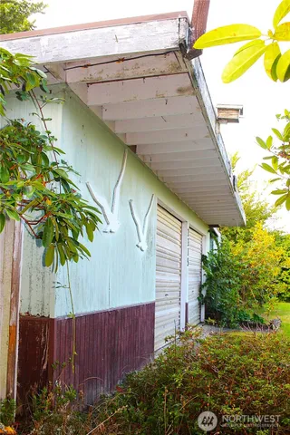 a backyard of a house