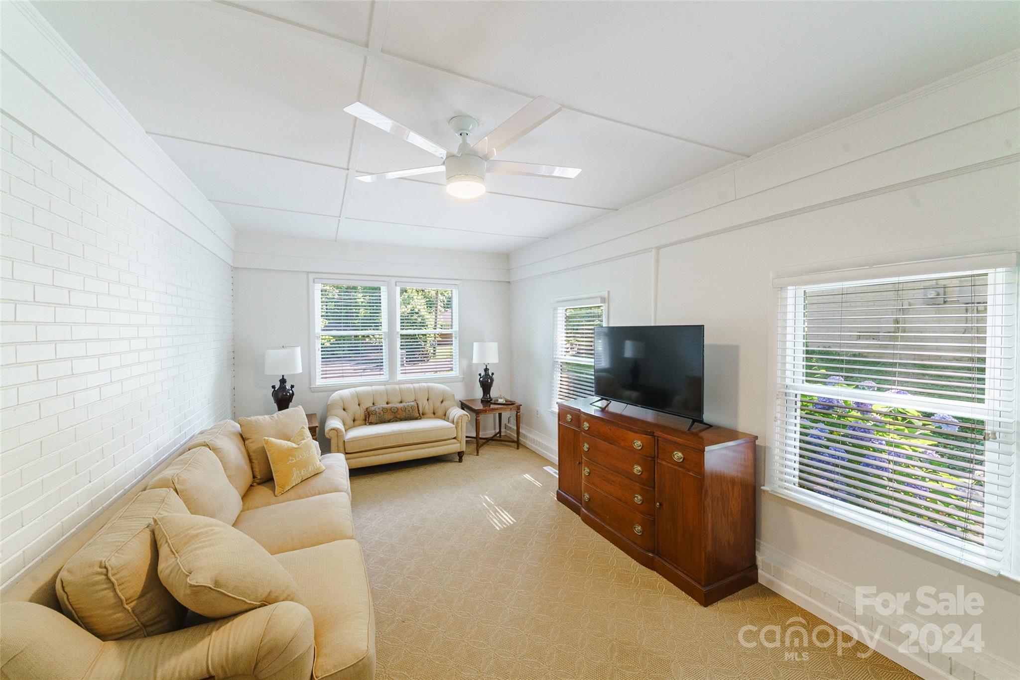 5008 Erickson Road Charlotte, NC 28205 - Photo 12 of 29 Gallery Image 12