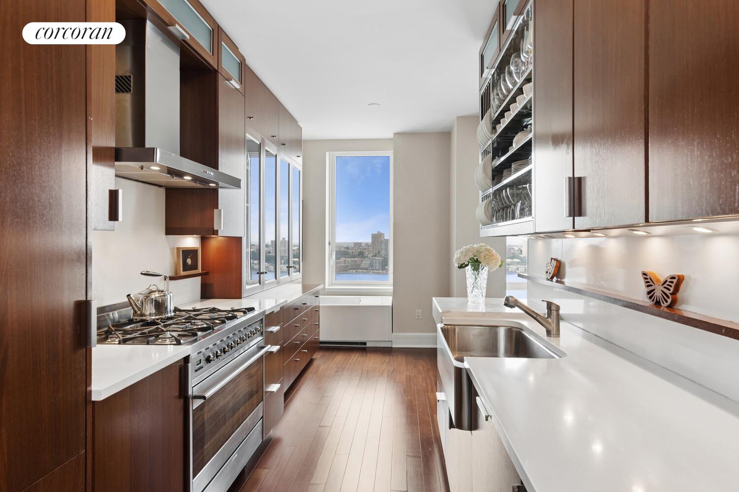 60 Riverside Boulevard, Unit 3101 Manhattan, NY 10069 - Photo 7 of 19