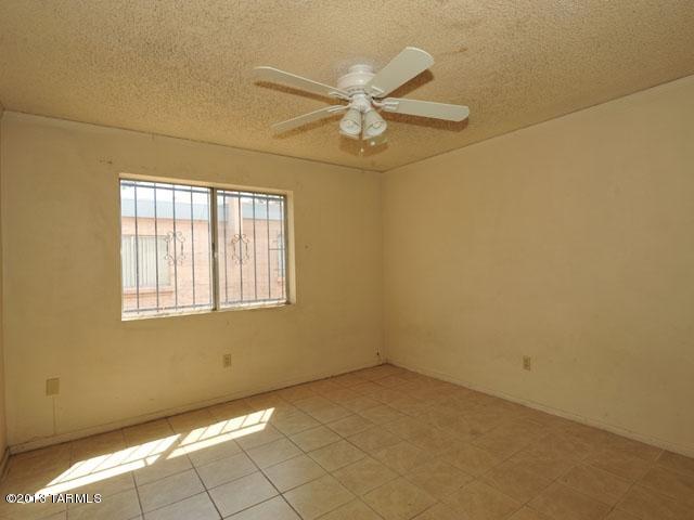 1043 East Halcyon Road, Unit 16 Tucson, AZ 85719 - Photo 13 of 21