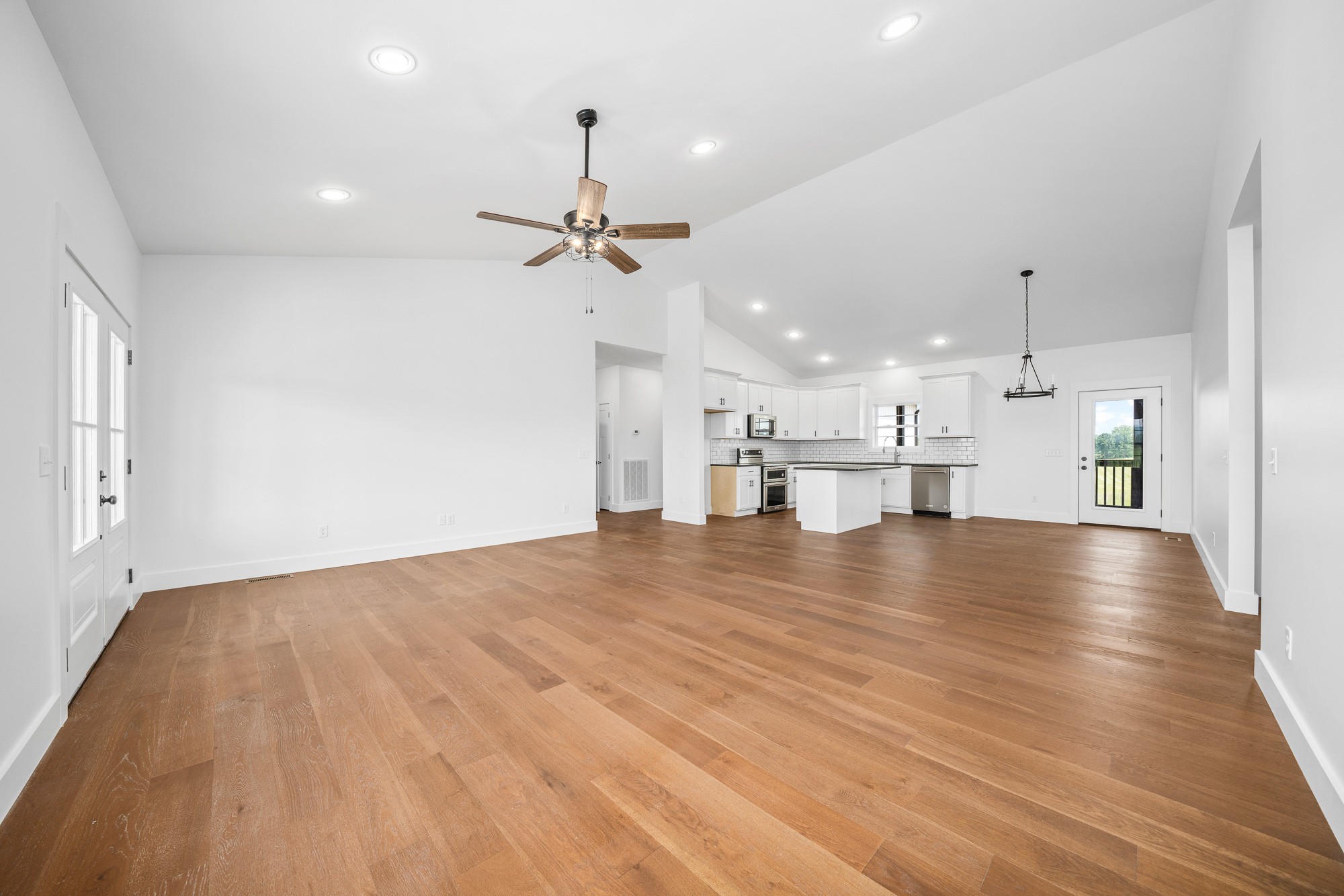 2352 Duck Pond Road Sparta, TN 38583 - Photo 8 of 27 Gallery Image 8