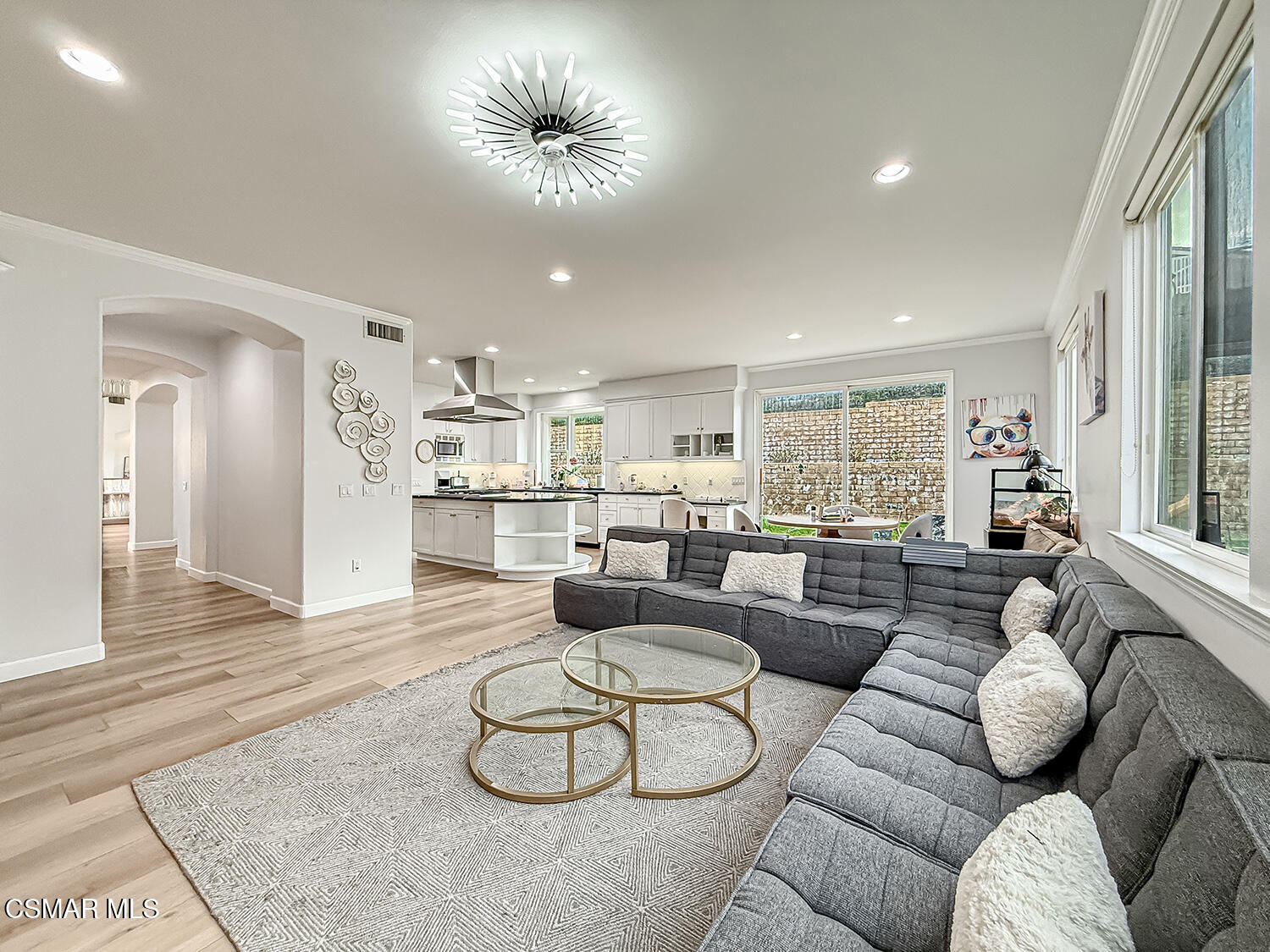 5816 Painted Pony Circle Simi Valley, CA 93063 - Photo 13 of 46 cFamily and Kitchen2