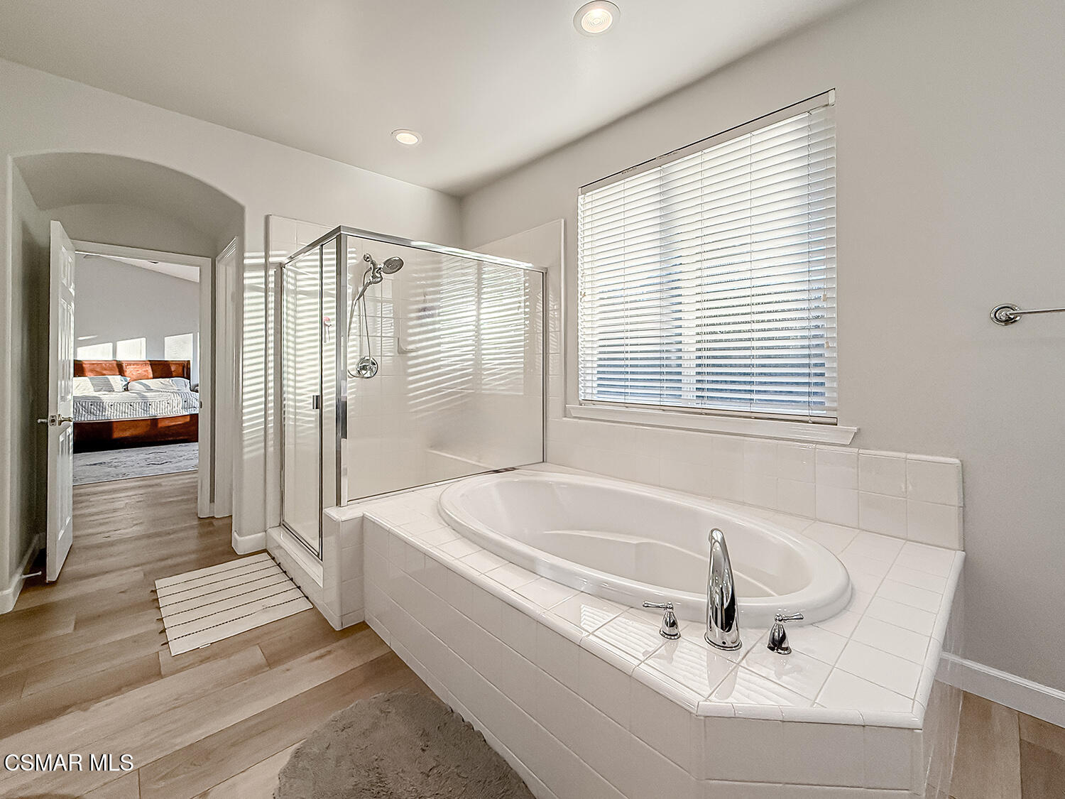 5816 Painted Pony Circle Simi Valley, CA 93063 - Photo 34 of 46 hPrimary Bedroom Suite6