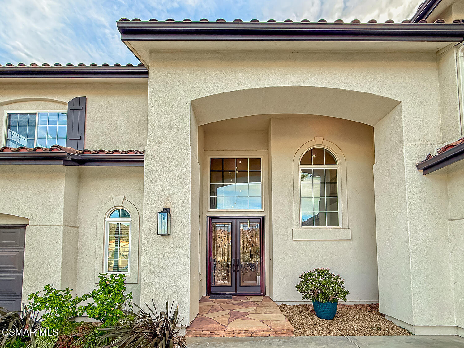 5816 Painted Pony Circle Simi Valley, CA 93063 - Photo 5 of 46 aFront and Entry4