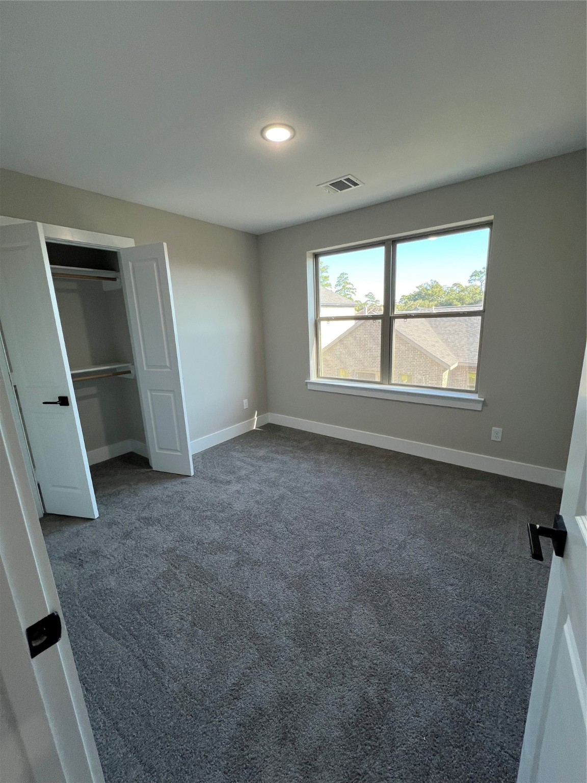2511 Martinas Ct Spring Spring, TX 77388 - Photo 11 of 30 an empty room with windows