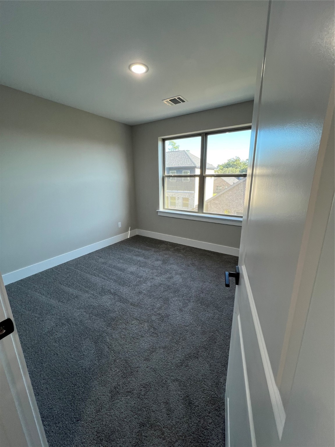 2511 Martinas Ct Spring Spring, TX 77388 - Photo 12 of 30 a view of room with window