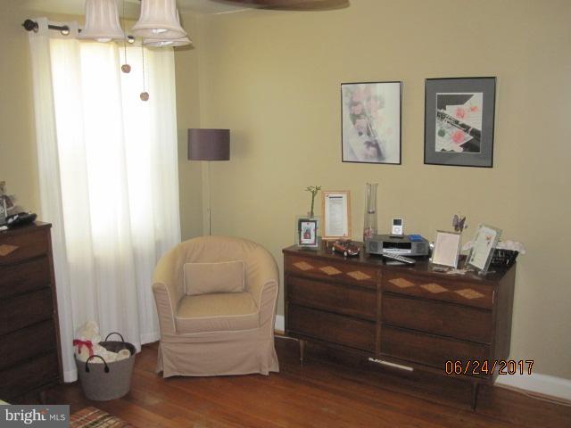 4318 Cedar Garden Road Baltimore, MD 21229 - Photo 13 of 30 Bedroom (Master)