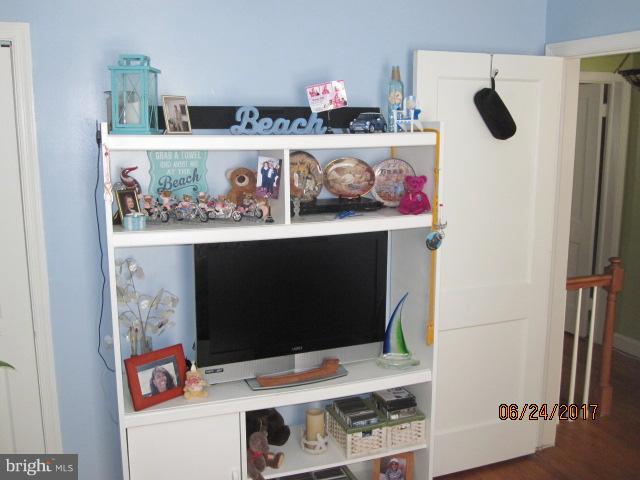 4318 Cedar Garden Road Baltimore, MD 21229 - Photo 19 of 30 Bedroom