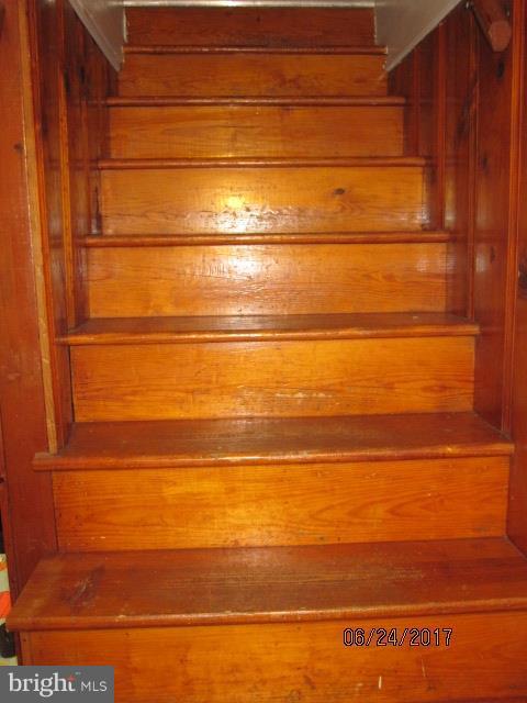 4318 Cedar Garden Road Baltimore, MD 21229 - Photo 22 of 30 View